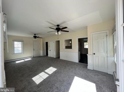 482 Laurelwood Rd, Pottstown PA  19465-6922 exterior