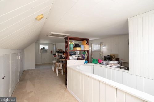 29 Soloff Dr, Trenton NJ 08610-4225 exterior