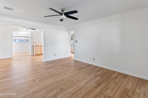 7025 22 Dr, Phoenix AZ 85023-2101 exterior