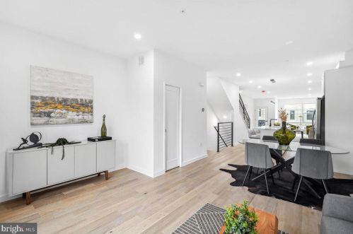 2523 Elvans Rd, Washington DC 20020-3505 exterior