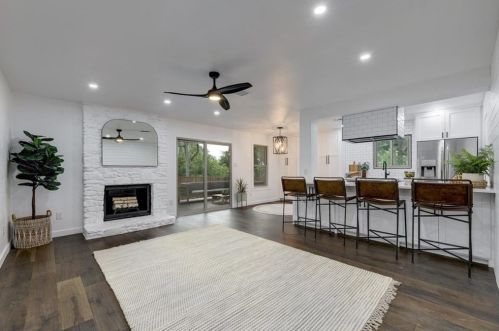 3404 Ambleside Dr, Austin TX  78759-3102 exterior