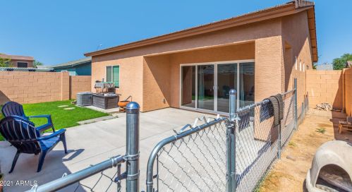 8216 4 Ave, Phoenix AZ 85041-5743 exterior