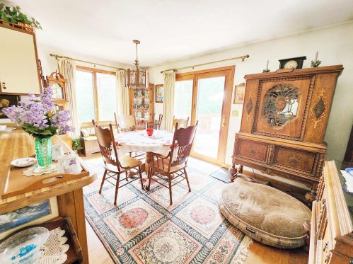 5693 Ryan Rd, Duluth MN 55804-2908 exterior