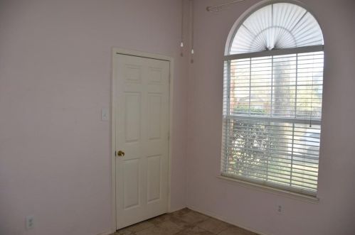 9804 Shelby Pl, Frisco TX 75035-5284 exterior