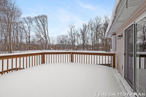 13300 Sadler Dr, Cedar Springs MI 49319-8030 exterior