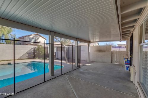 824 Harrison St, Chandler AZ 85225-6726 exterior