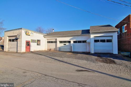 411 Vine St, Pottstown PA  19464-6532 exterior