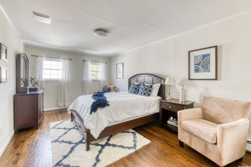 180 Cockonoe Ave, Babylon NY 11702-1904 exterior