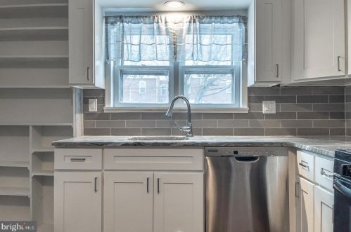 138 8 Ave, Roebling NJ 08554-1504 exterior