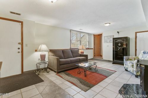 1892 56th St, Fennville MI 49408-8508 exterior