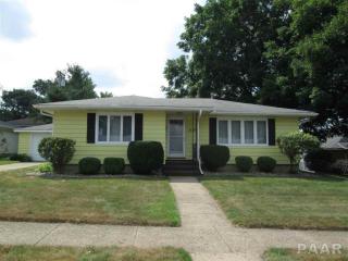 1104 Monroe St, Pekin, IL 61554-1743