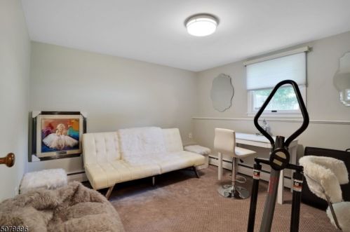 29 Archbridge Ln, Springfield NJ 07081-2746 exterior