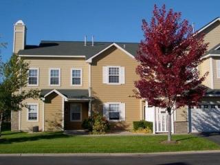 10285 Grand Forest Ln, Saint Paul MN  55129-4272 exterior