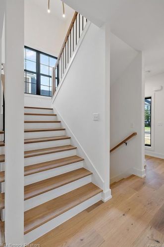 1605 Stanley Blvd, Bham MI 48009-4141 exterior