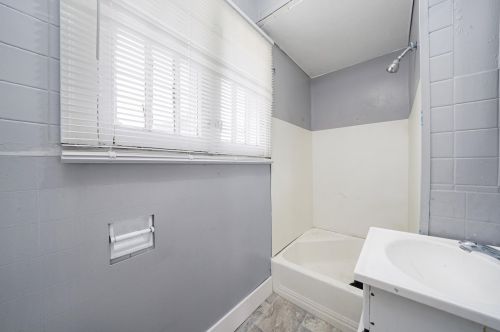 3245 64 Pl, Chicago IL 60638-5418 exterior