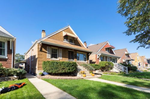 5618 Neenah Ave, Chicago, IL 60638-3304