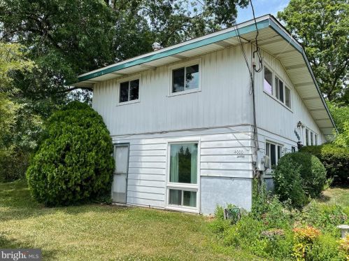 4000 Javins Dr, Alexandria VA  22310-2037 exterior