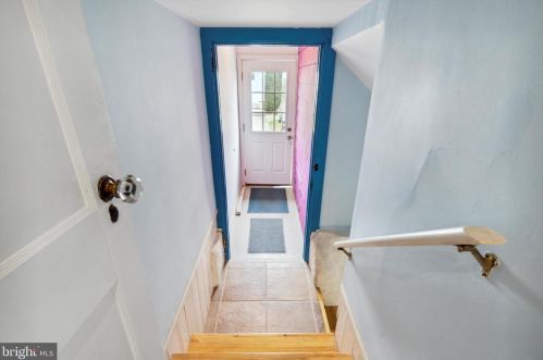 207 Front St, Media PA 19063-2710 exterior