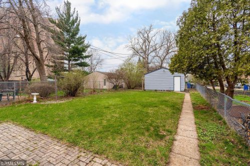 807 Hamline Ave, Saint Paul MN  55104-1300 exterior