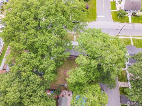 43 Park Ave, Avenel NJ 07001-1456 exterior