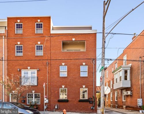 985 6th St, Philadelphia PA  19123-1405 exterior