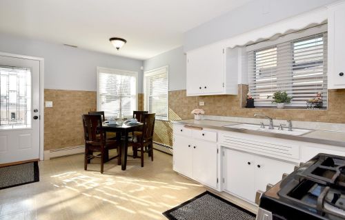 7637 Fullerton Ave, Chicago IL 60707-2554 exterior