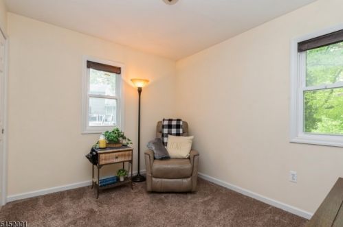 103 Bucknell Trl, Hopatcong NJ 07843-1716 exterior