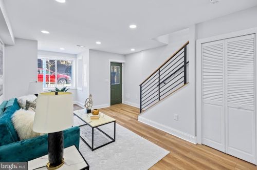 1551 4th St, Washington DC  20001-1905 exterior