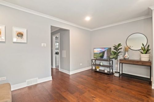 3321 Aberdeen St, Chicago IL 60643-2241 exterior