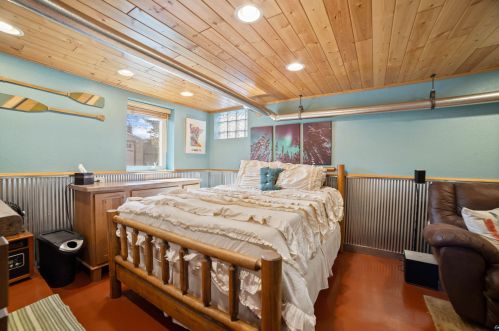 2312 8 St, Duluth MN 55810-2801 exterior