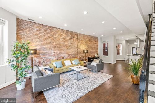 25 Todd Pl, Washington, DC 20002-1334