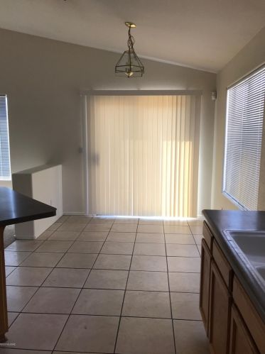 6944 Harcuvar Dr, Tucson AZ  85743-1412 exterior