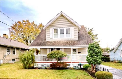 60 Hazelwood Ave, Milford, CT 06461-4039