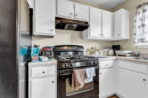 6979 Pole Crk Ct, Lithonia GA 30058 exterior