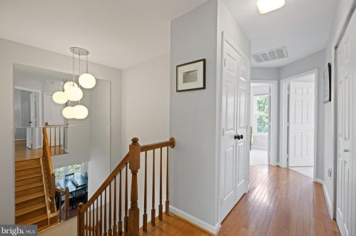 5412 Chieftain Cir, Alexandria VA 22312-2332 exterior