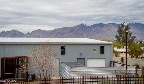 3518 Country Clb Rd, Tucson AZ 85716-1078 exterior