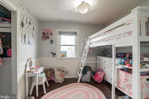 700 Mayo Rd, Glen Burnie MD 21061-4659 exterior