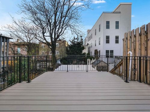 419 St, Union City NJ 07087-4024 exterior