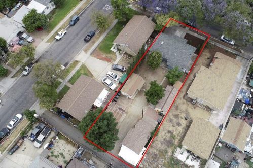 206 Valencia Dr, Fullerton CA 92833-3235 exterior