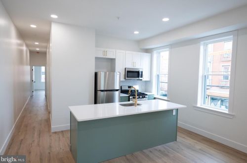 1500 Dickinson St, Philadelphia PA 19146-4757 exterior