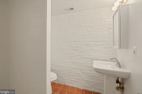 829 Randolph St, Washington DC  20011-5865 exterior