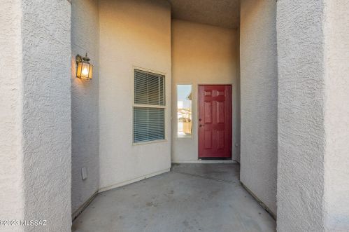 8220 Freshwater Ln, Tucson AZ  85741-4078 exterior