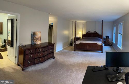 1120 Galway Ct, Hummelstown PA 17036-9164 exterior