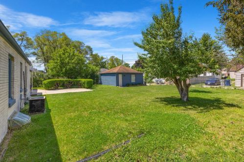 6073 36th St, Milwaukee WI  53221-4652 exterior