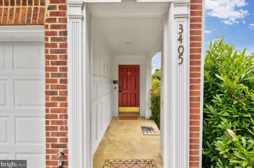 3405 Governors Crest Ct, Alexandria VA  22310-2337 exterior