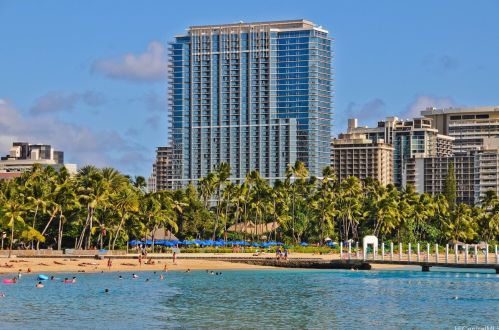223 Saratoga Rd, Honolulu HI  96815-1942 exterior