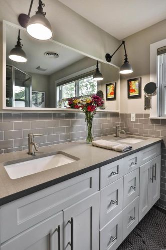 735 Eunice Ave, Saint Louis MO 63136-1101 exterior