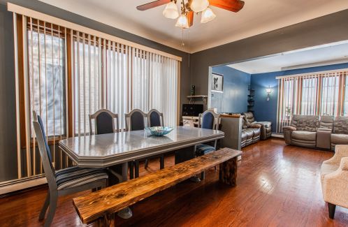 6343 Tripp Ave, Chicago IL 60646-4524 exterior