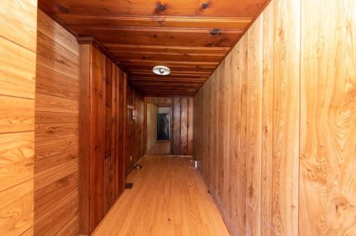 908 Atlanta Hwy, Gainesville GA 30501-6304 exterior