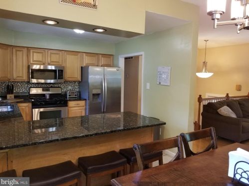 402 Wisconsin Trl, Browns Mills NJ 08015-5621 exterior